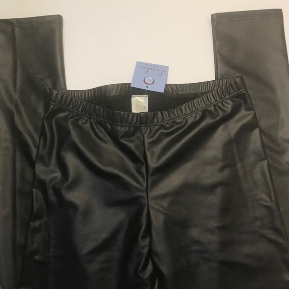 Matte Faux Leather Leggings - Picture 4 of 6